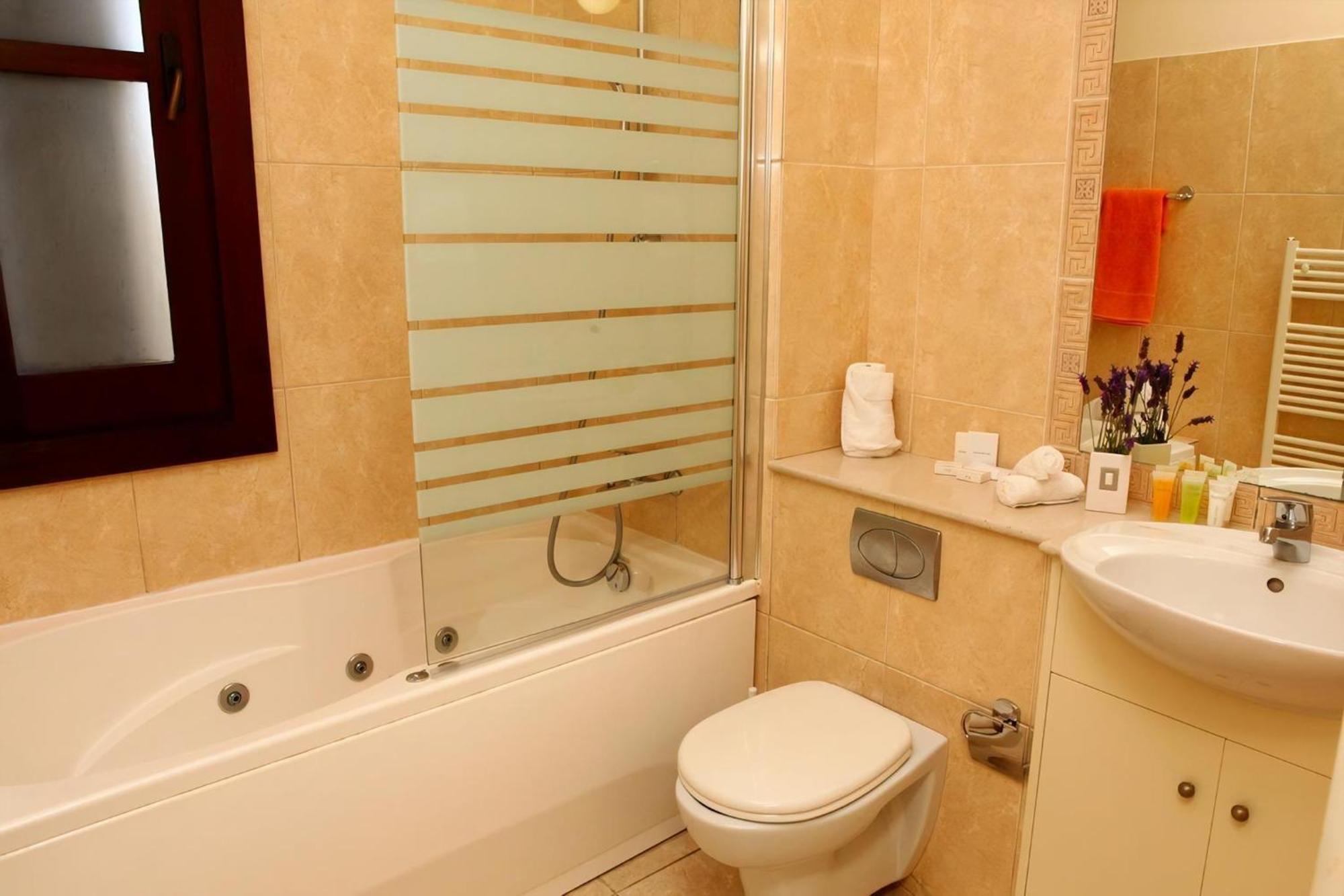 Aphrodite Hills Superior Superior 0066 Air Conditioning 3 Bedrooms